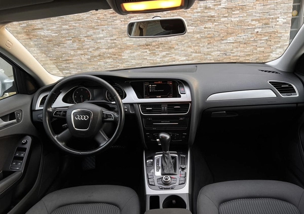 Audi A4 cena 25900 przebieg: 289000, rok produkcji 2010 z Pieszyce małe 436